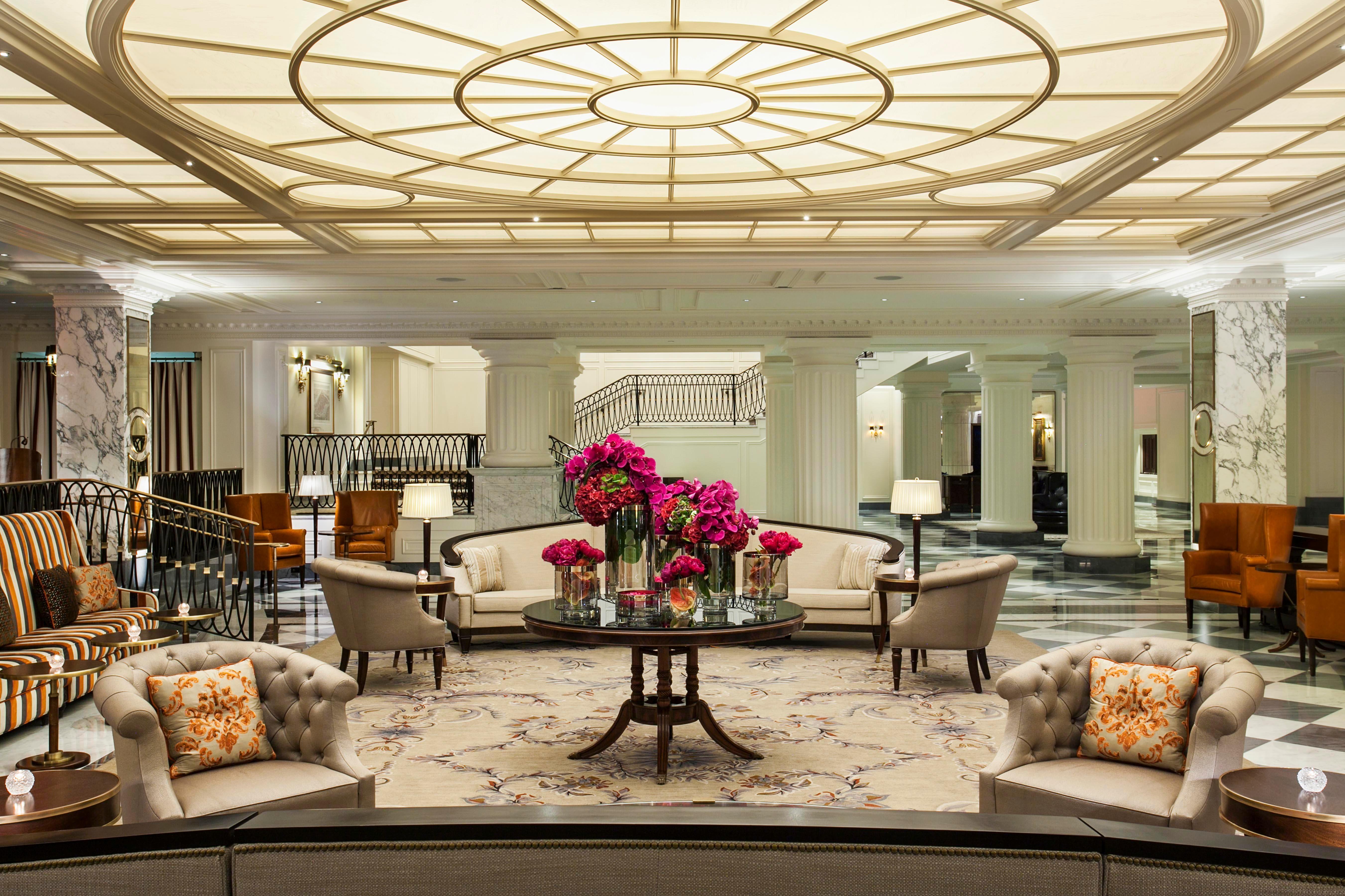 Intercontinental New York Barclay Hotel By Ihg Exteriér fotografie The lobby of the hotel