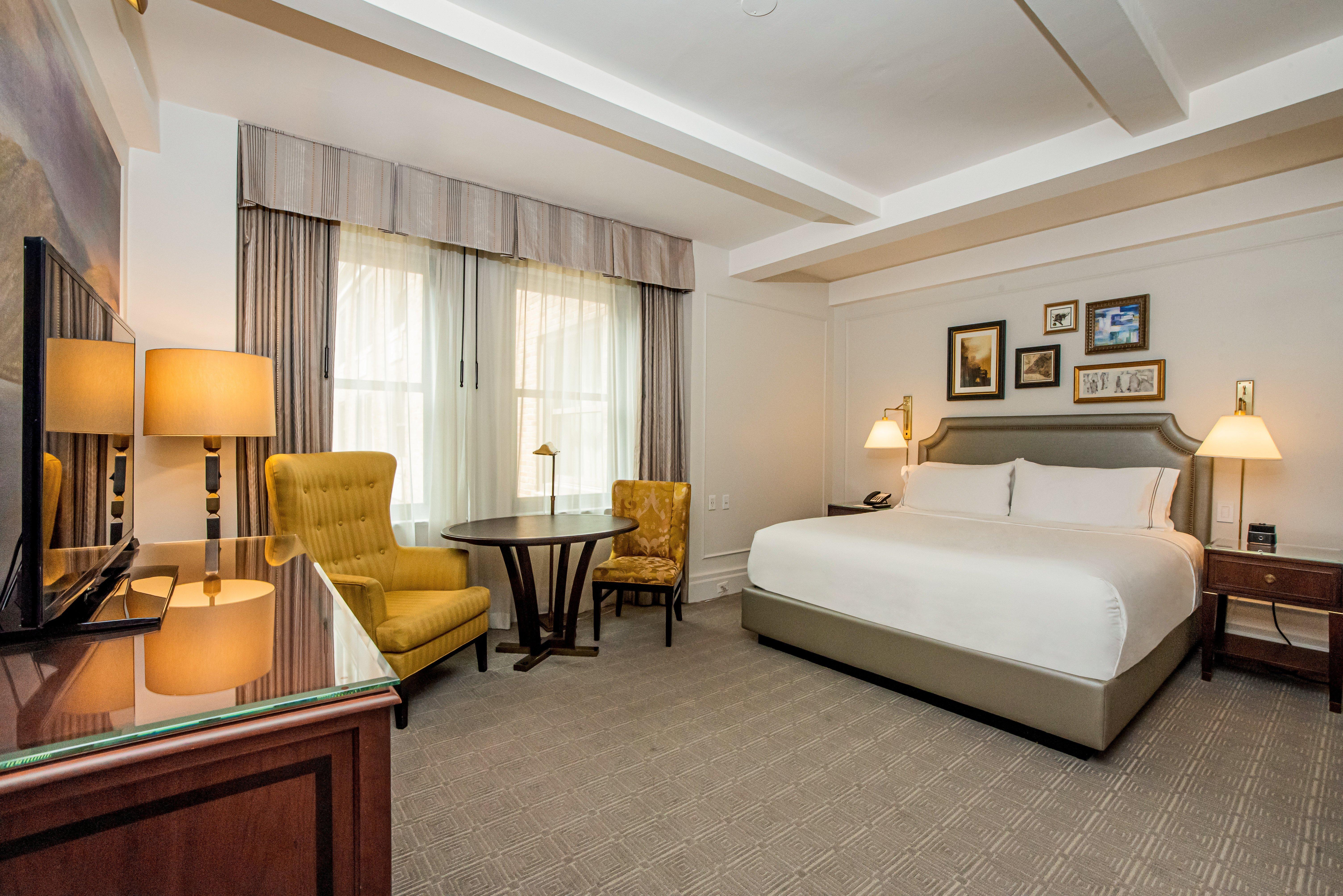 Intercontinental New York Barclay Hotel By Ihg Exteriér fotografie A guest room at The Carlyle
